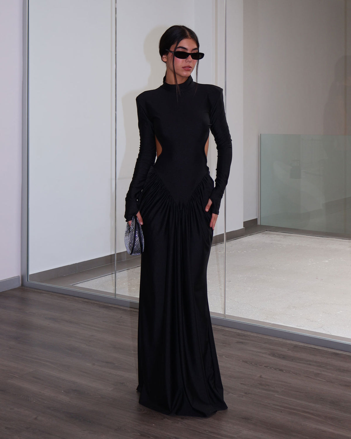 Μακρυμάνικο φόρεμα με βάτες