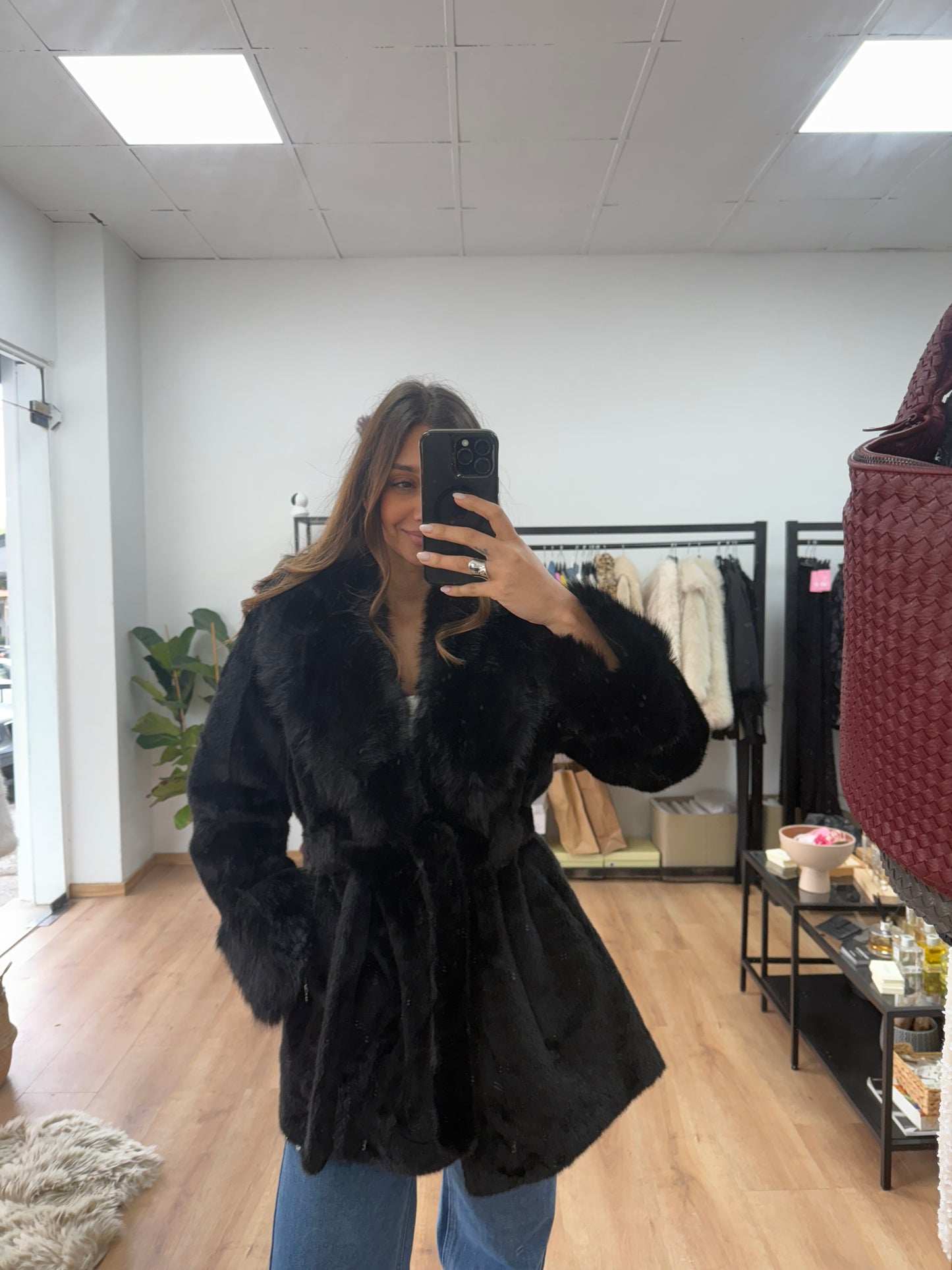 Πανωφόρι faux γούνα με ζώνη