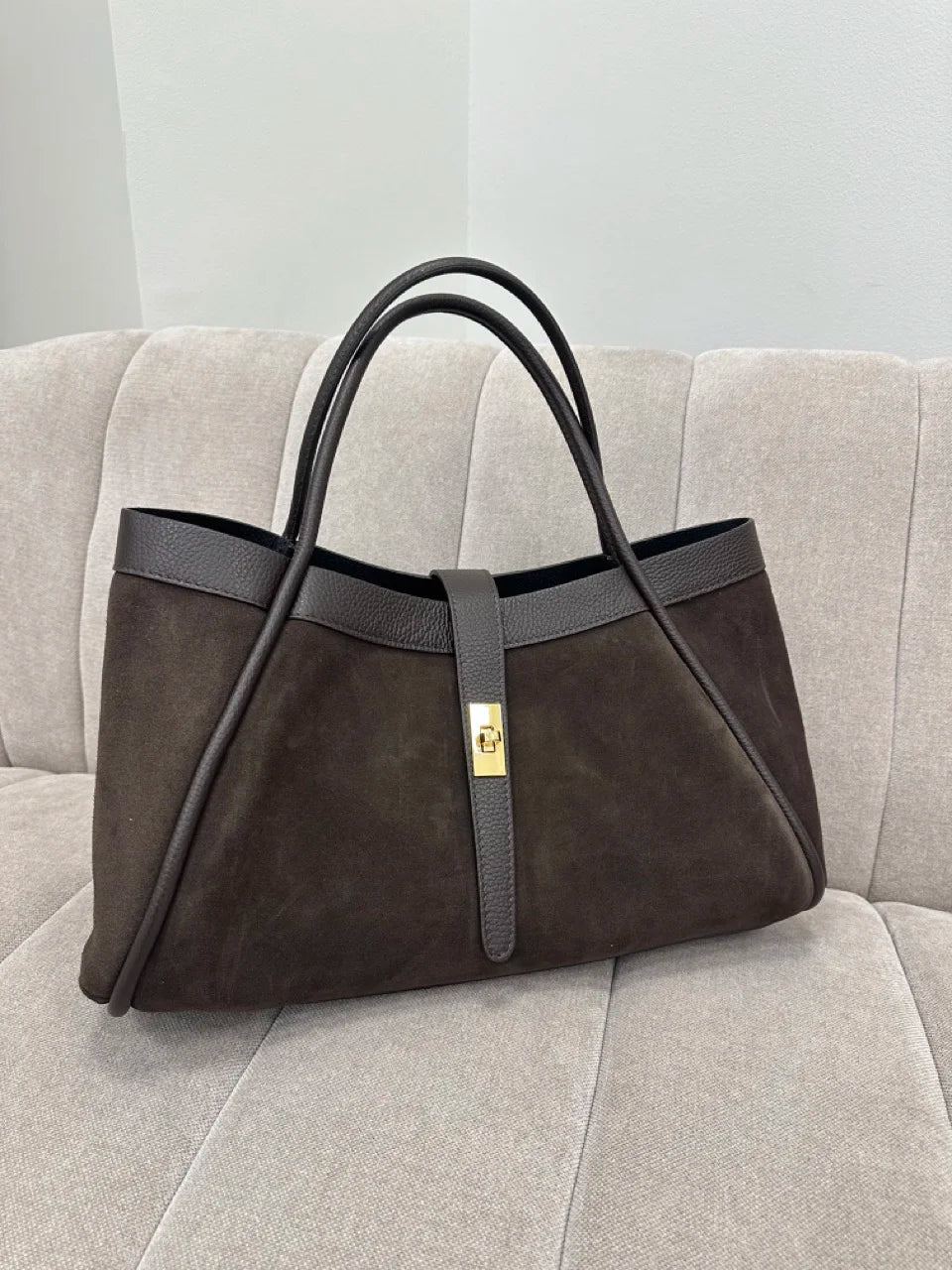 Aura Σουέντ Δερμάτινη Τσάντα