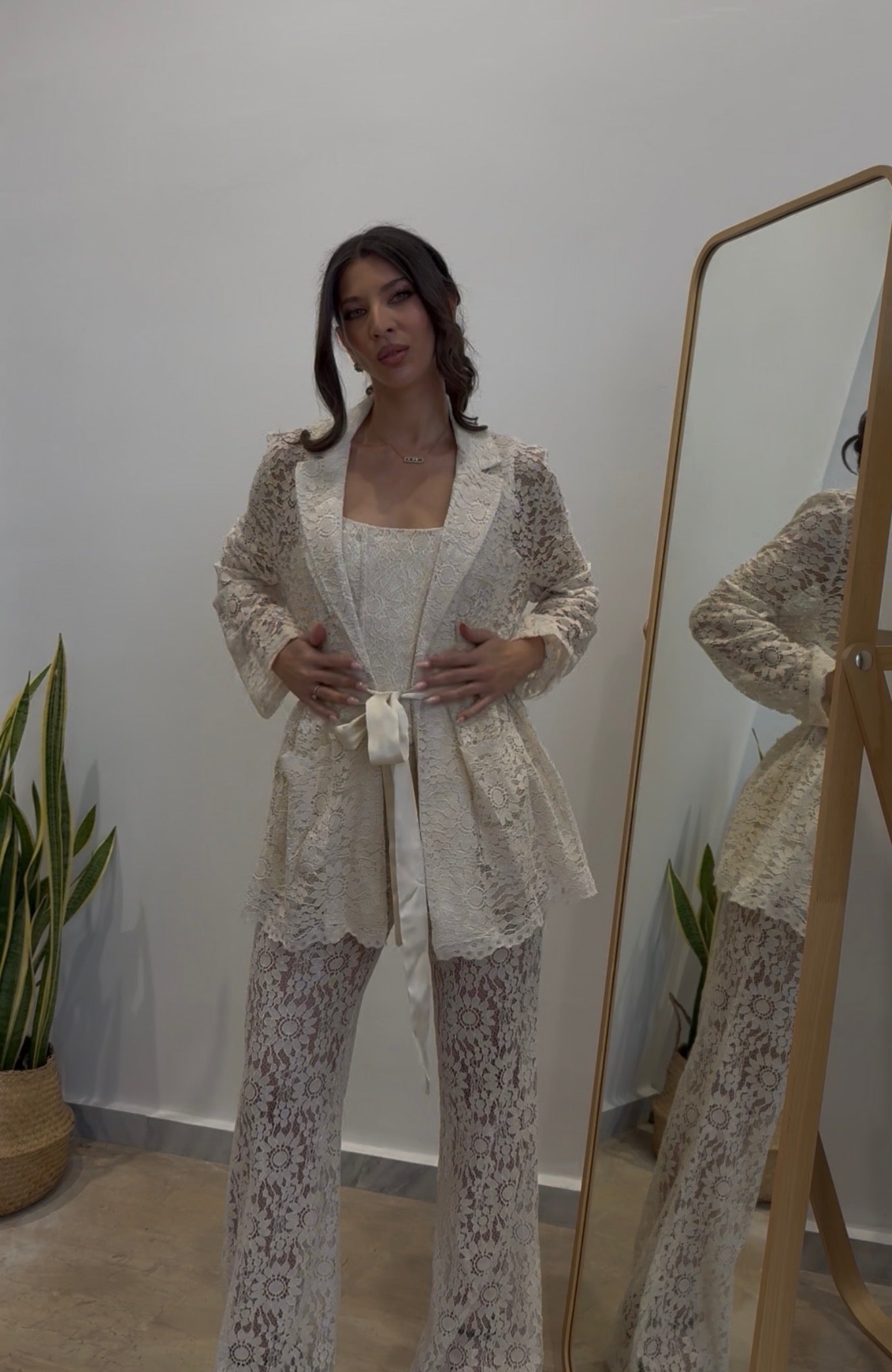 Lumina δαντελένιο σετ (Top – Σακάκι – Παντελόνι)