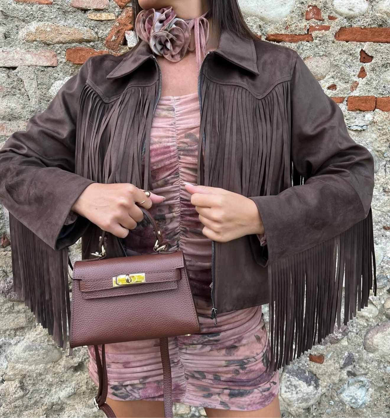 Μακρυμάνικο φόρεμα με λουλούδι