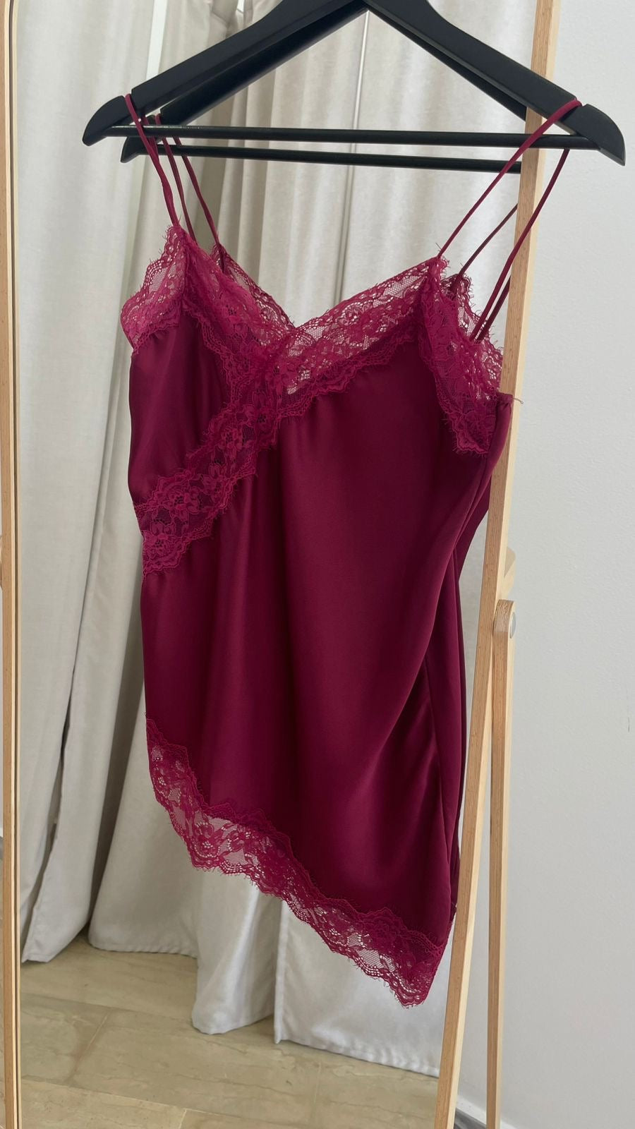 Ασύμμετρο Lingerie τοπ κοντό