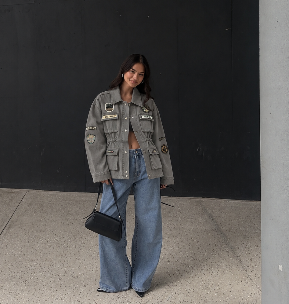 Oversized jacket με patches και φτερά