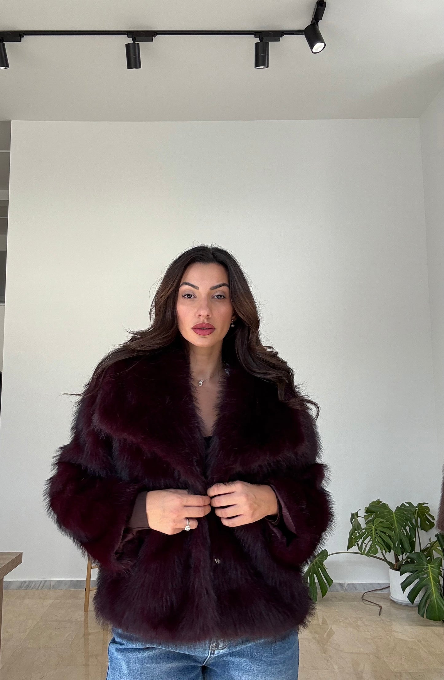 Faux γούνα με γιακά