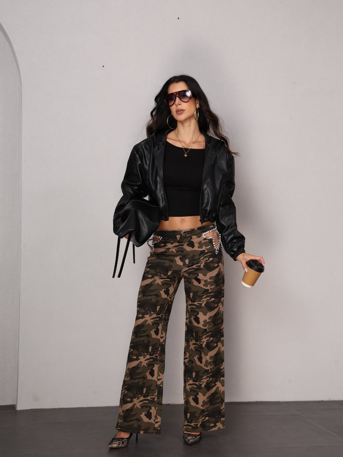 Wide Leg Τζιν με Cut-Out και Strass