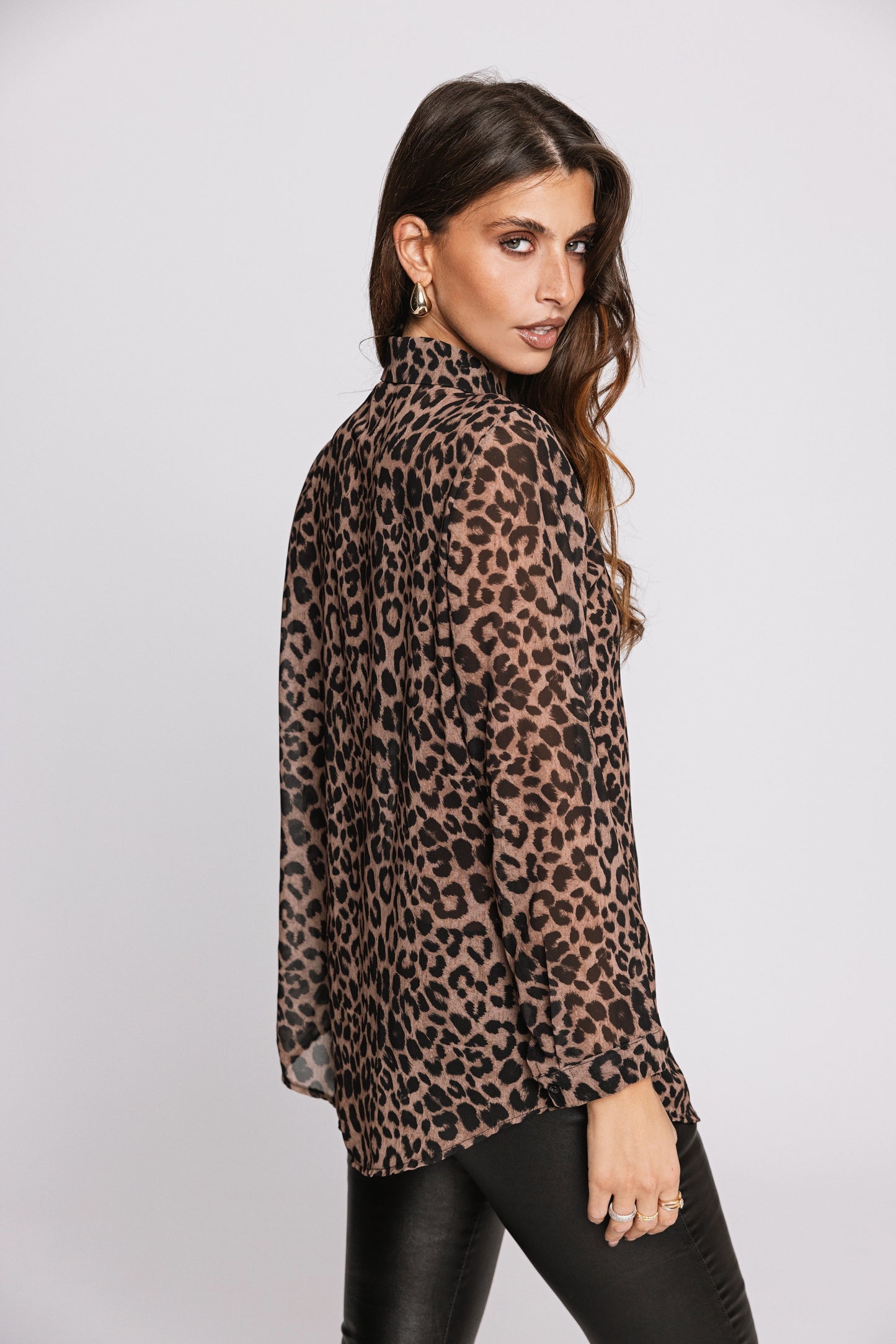 Λεοπάρ πουκάμισο