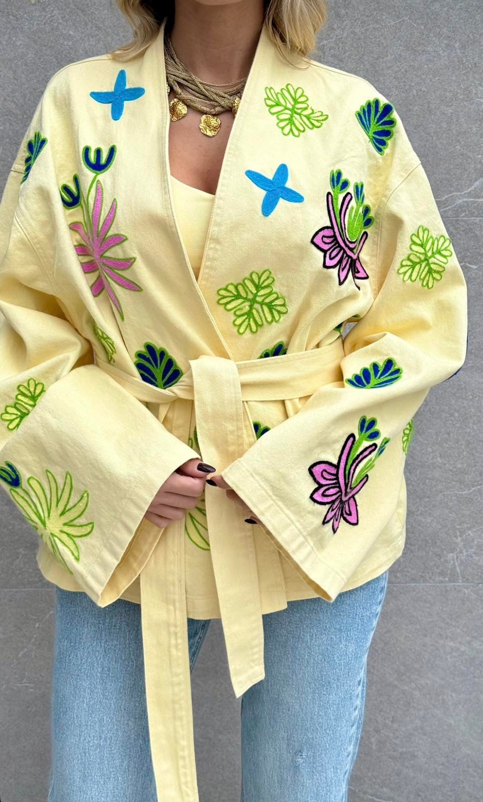 Τζάκετ με ζώνη και σχέδια moonchild