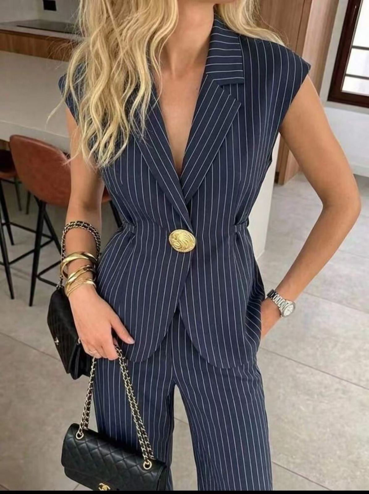Σετ με Αμάνικο Blazer & Παντελόνι
