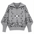 Πλεκτό πουλόβερ paisley γκρι