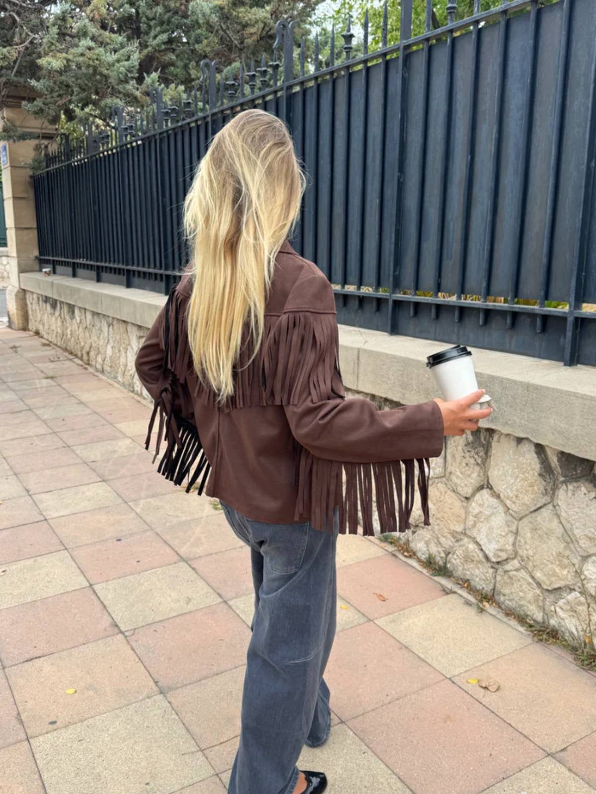 Τζάκετ με κρόσσια και κουμπί