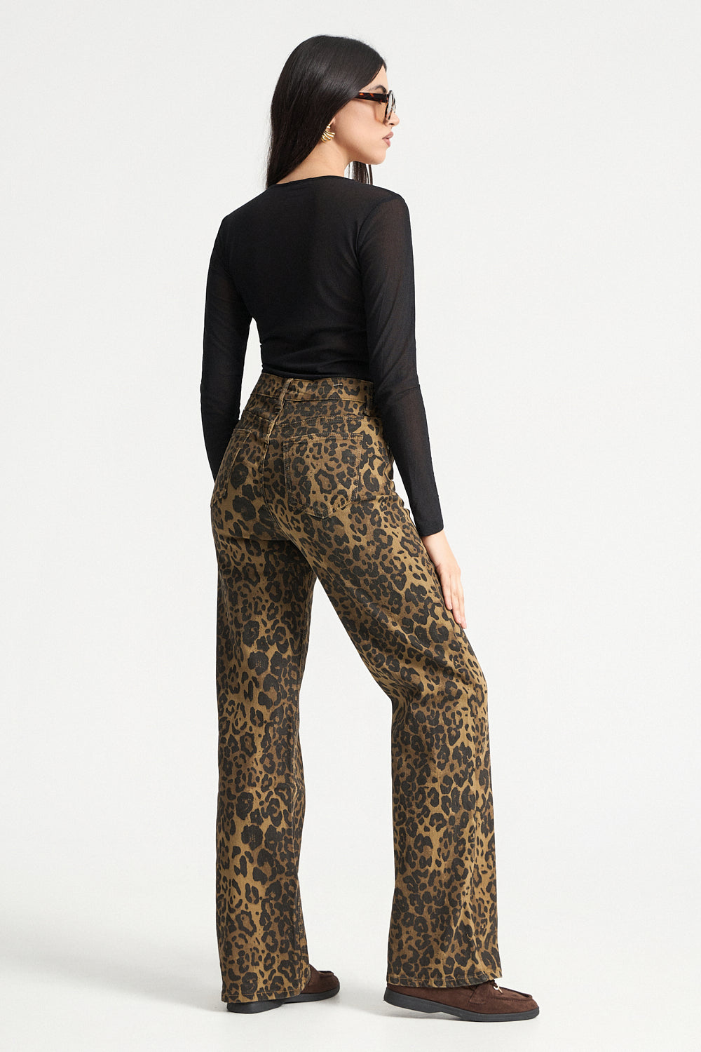 Λεοπάρ Τζιν σε ίσια γραμμή