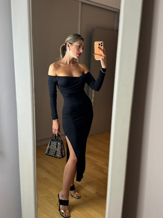 Φόρεμα ελαστικό με έξω ώμους