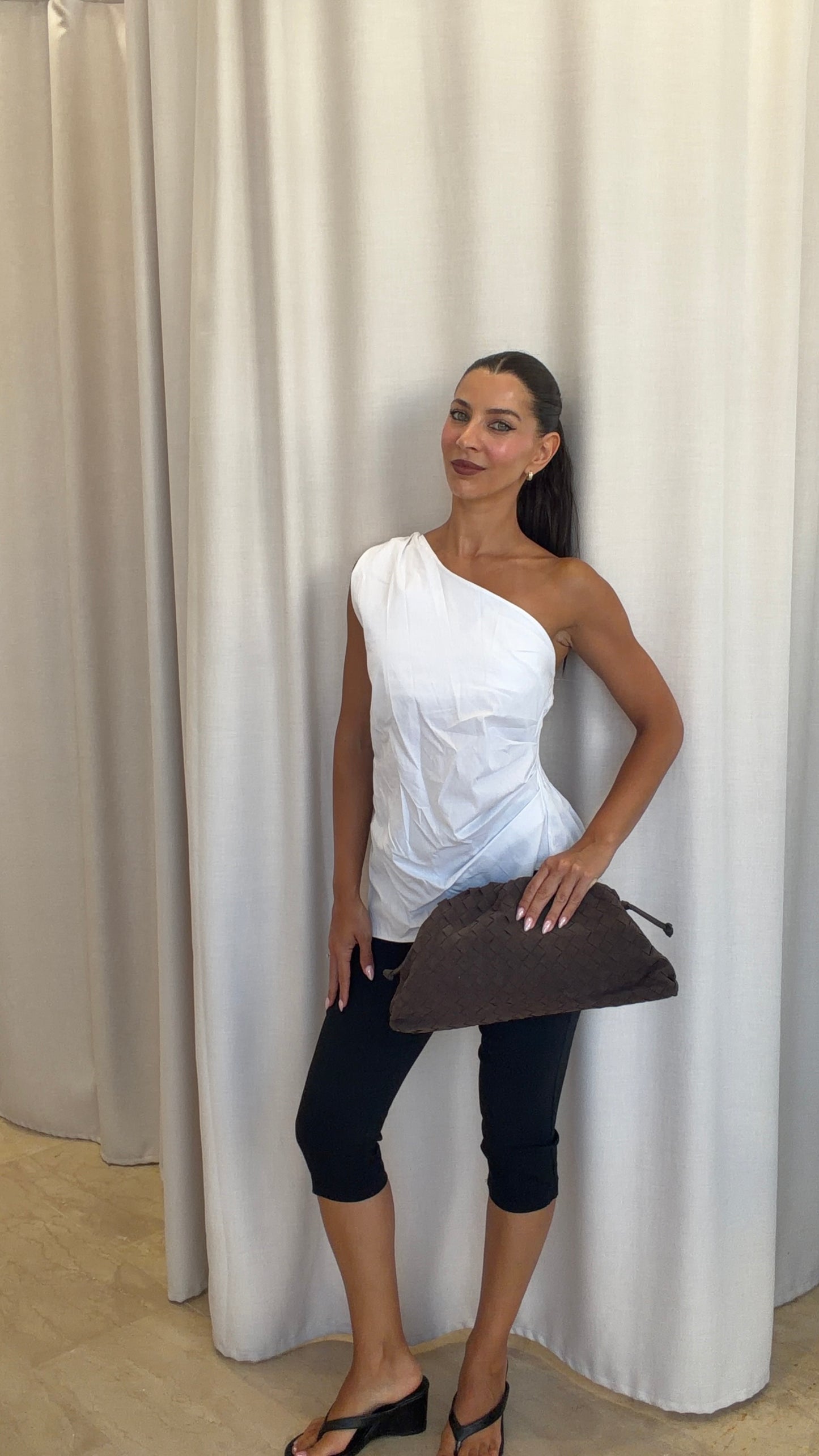 Μπλούζα One Shoulder με Σούρες