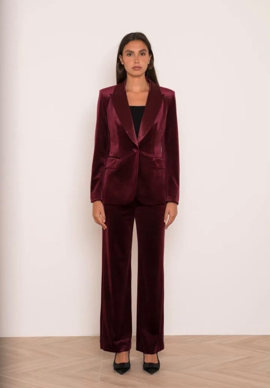 Βελούδινο κοστούμι tuxedo μπορντό
