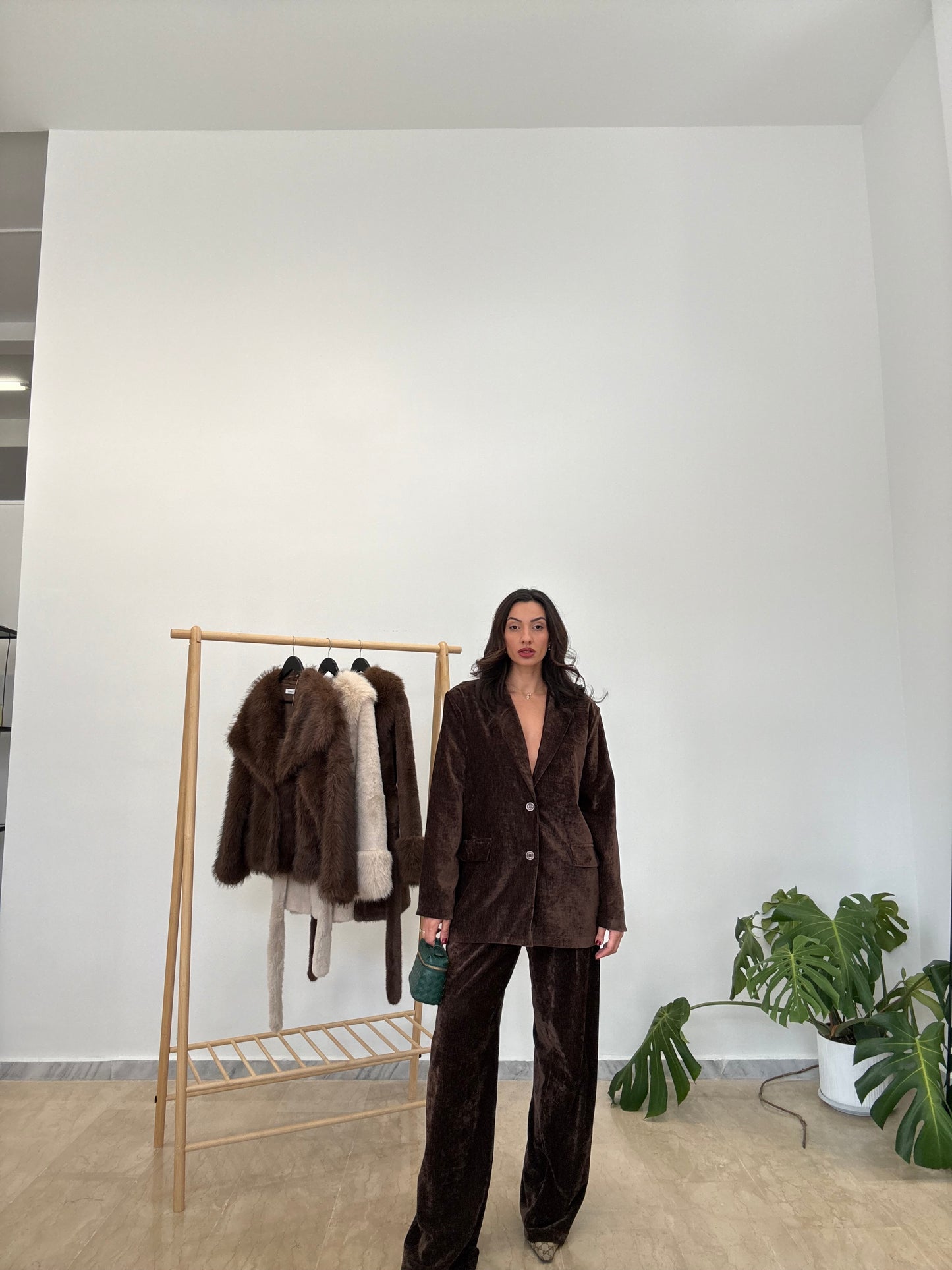 Velvet σετ κουστούμι