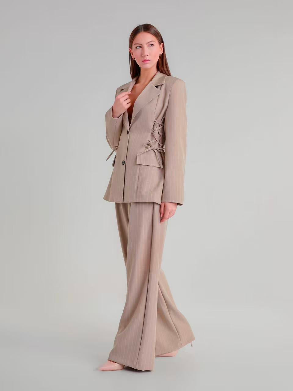 Σετ σακάκι και παντελόνι με δεσίματα