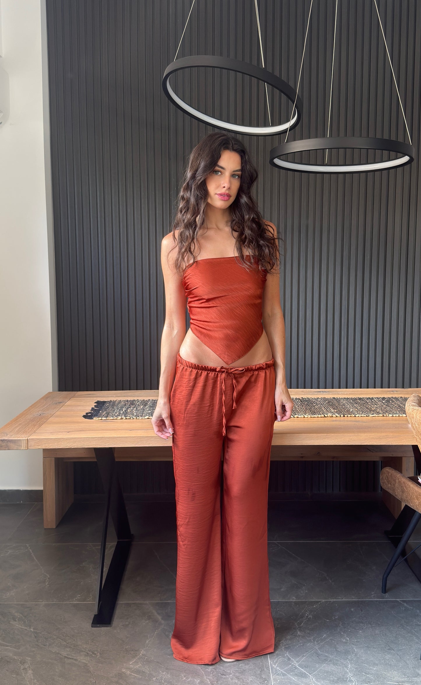 Σατέν Σετ με Strapless Τοπ & Παντελόνα