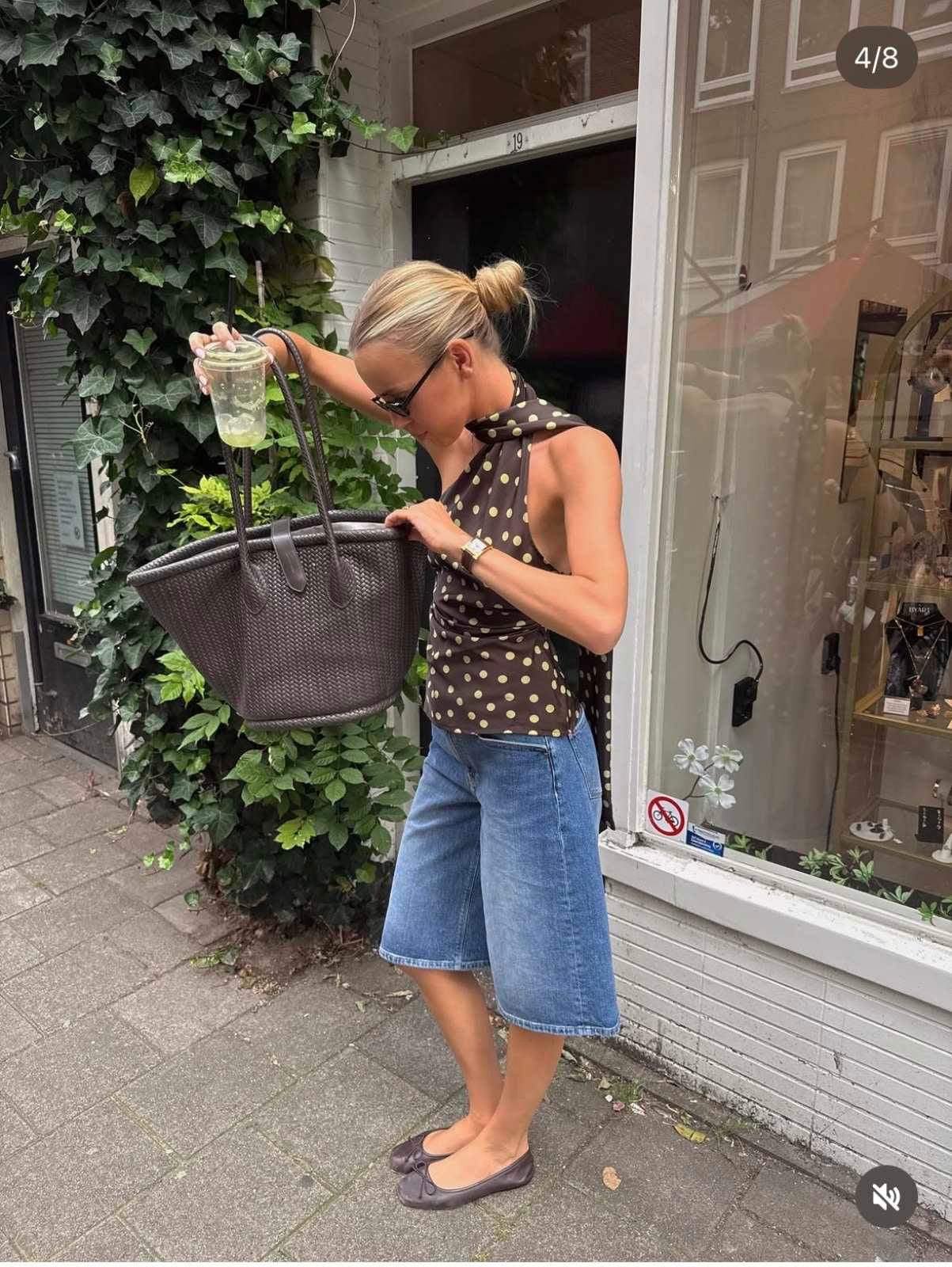 Πουά μπλούζα με έναν ώμο