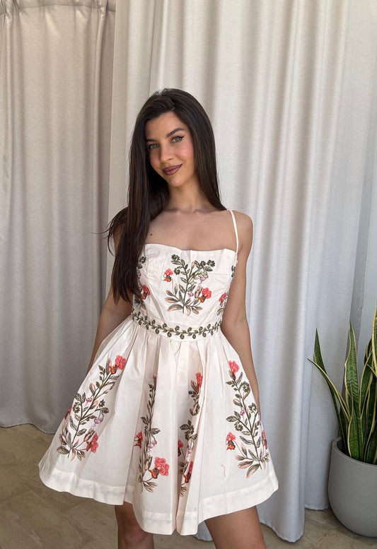 Mini φόρεμα με floral κέντημα