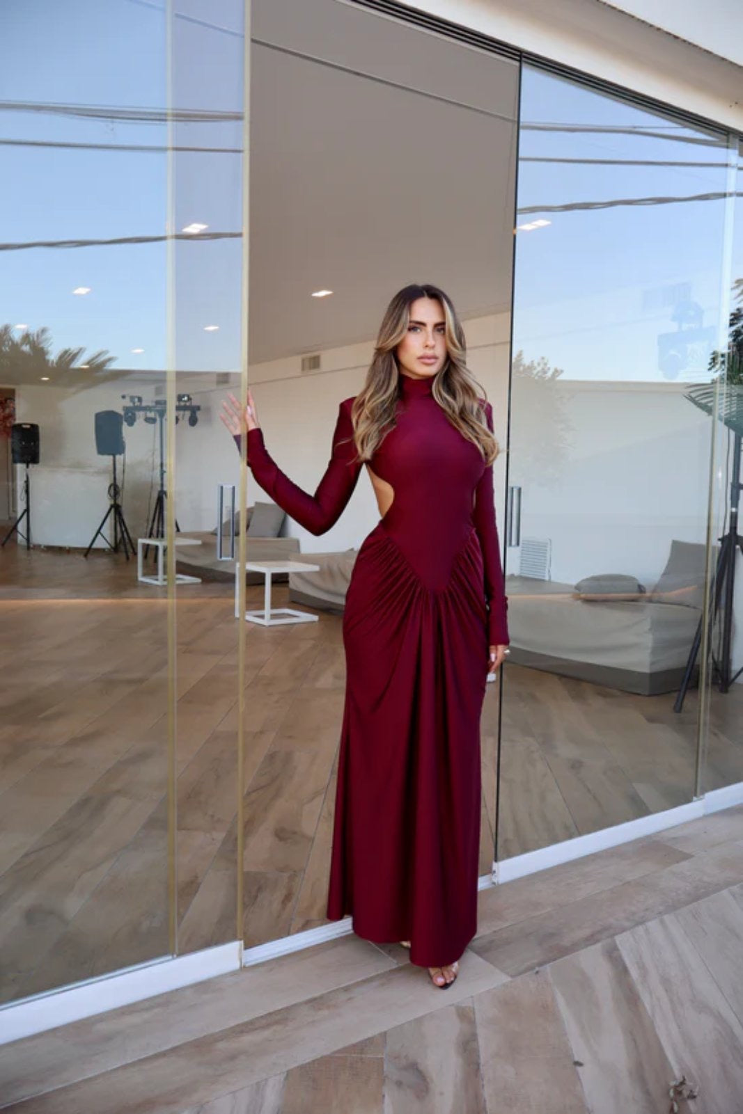 Μακρυμάνικο φόρεμα με βάτες