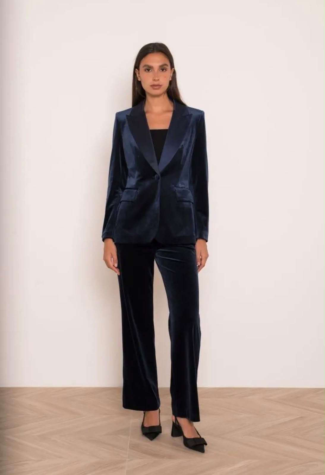 Βελούδινο κοστούμι tuxedo μπλε σκούρο
