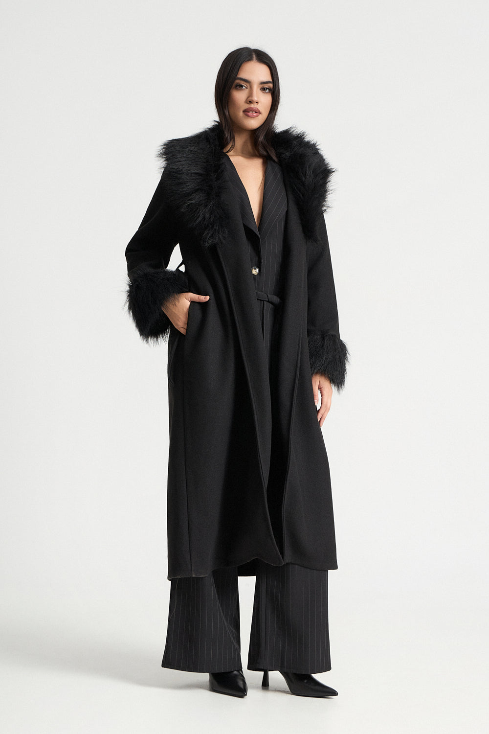 Παλτό με αποσπώμενη faux γούνα στο γιακά