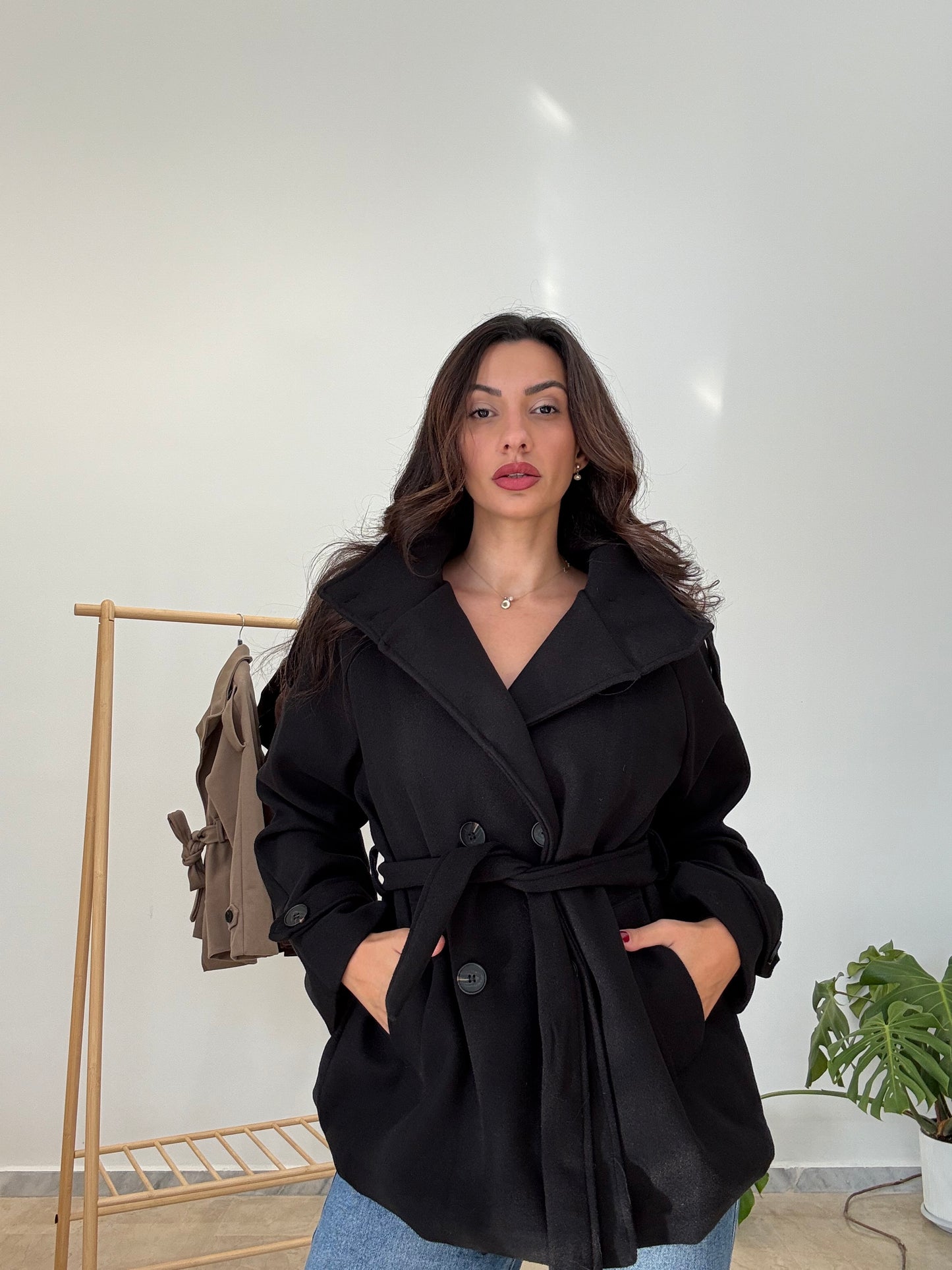 Πανωφόρι με κουμπιά και ζώνη