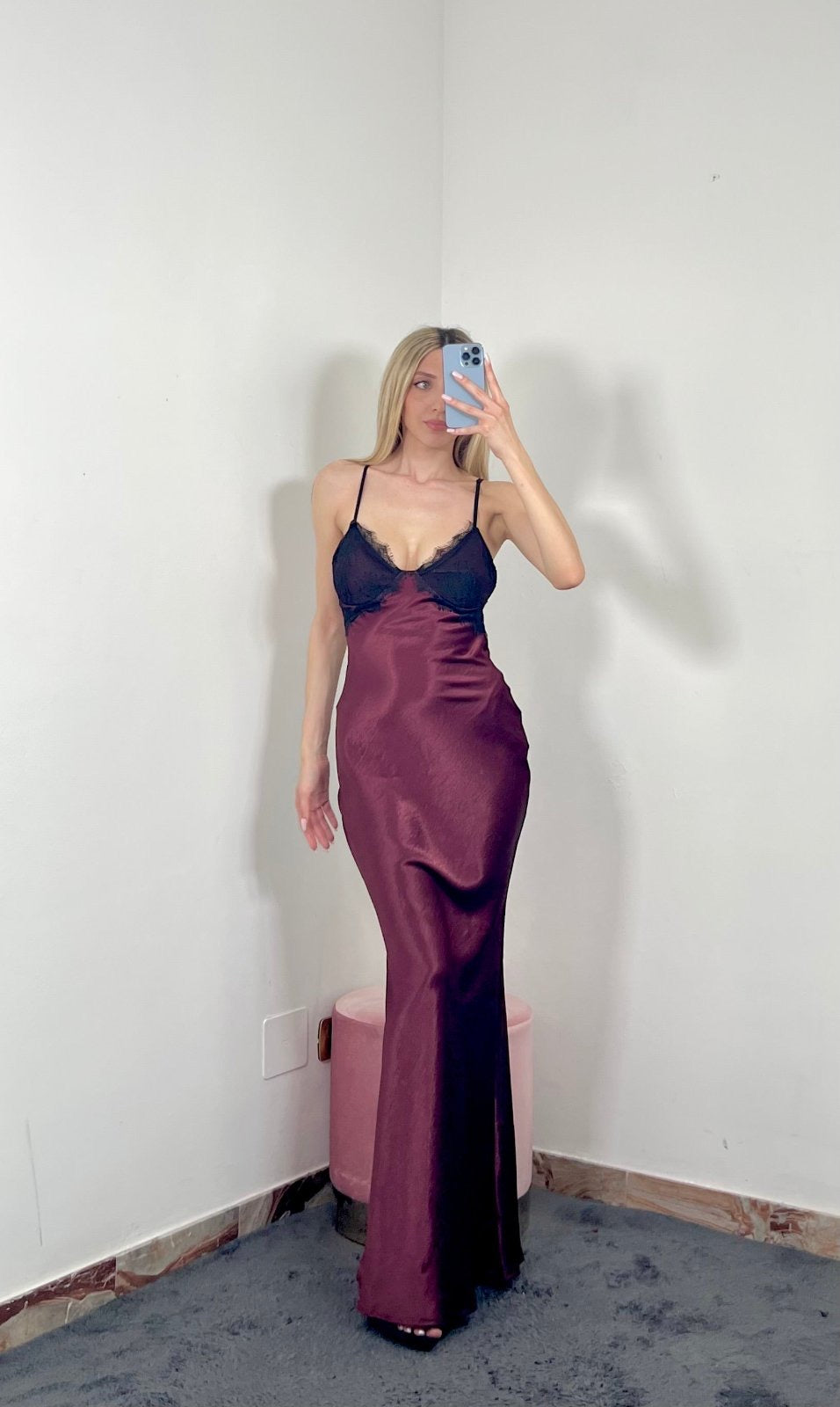 Σατέν Maxi Lingerie Φόρεμα με Δαντέλα