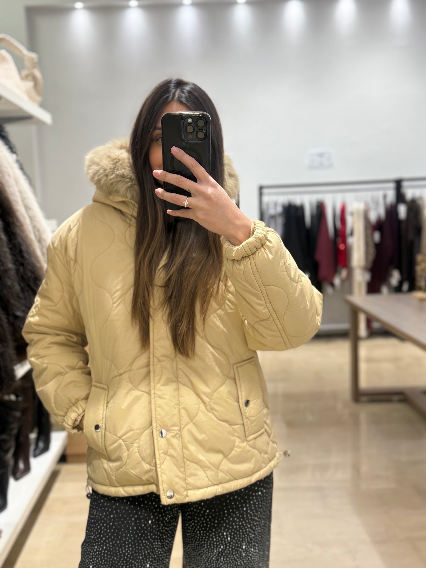 Καπιτονέ μπουφάν