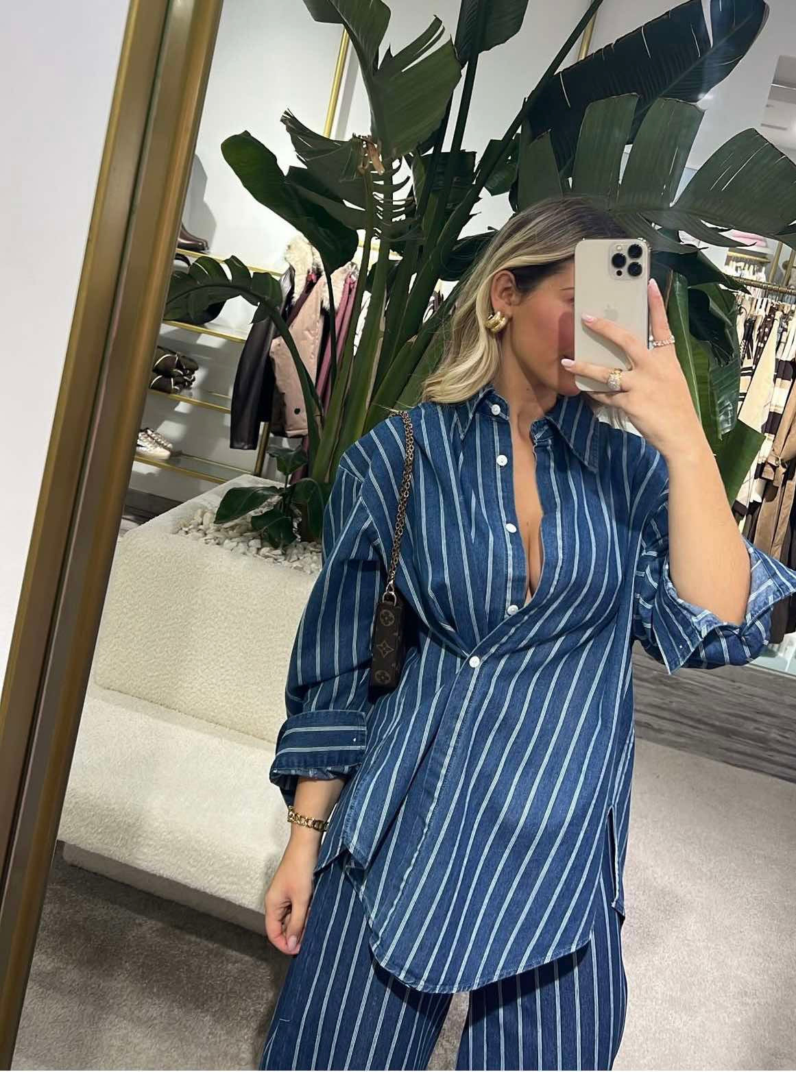 Σετ ριγέ πουκαμίσα και παντελόνι