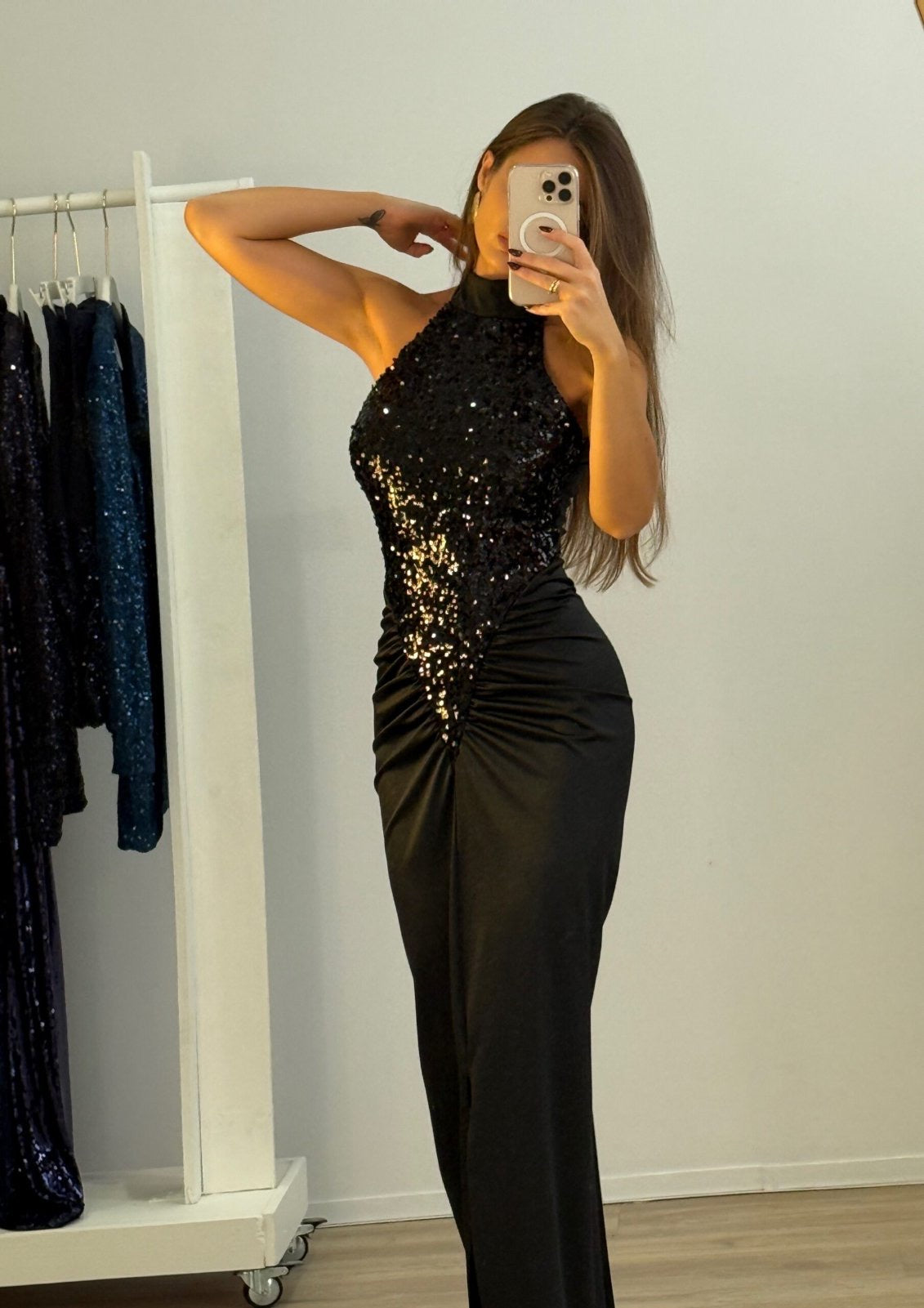 Φόρεμα με σούρες και παγιέτα