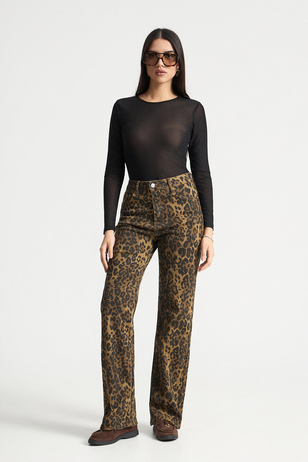 Λεοπάρ Τζιν σε ίσια γραμμή