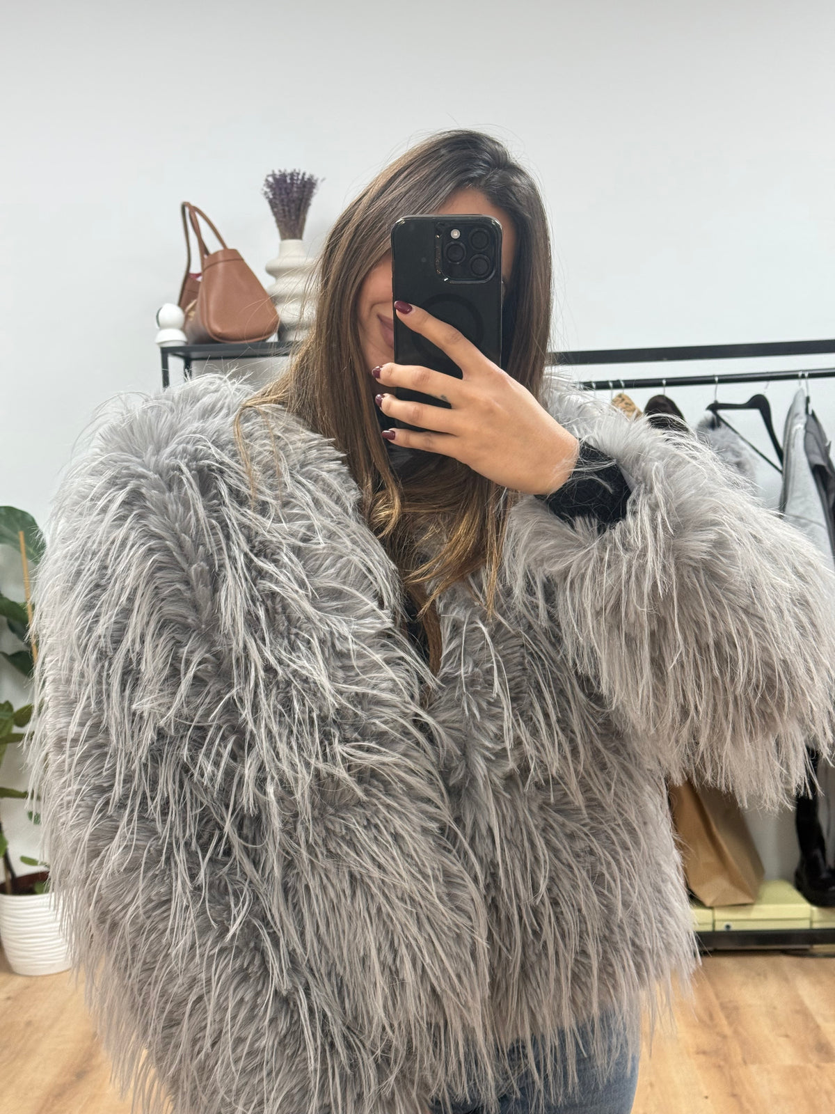 Κοντή Faux Γούνα