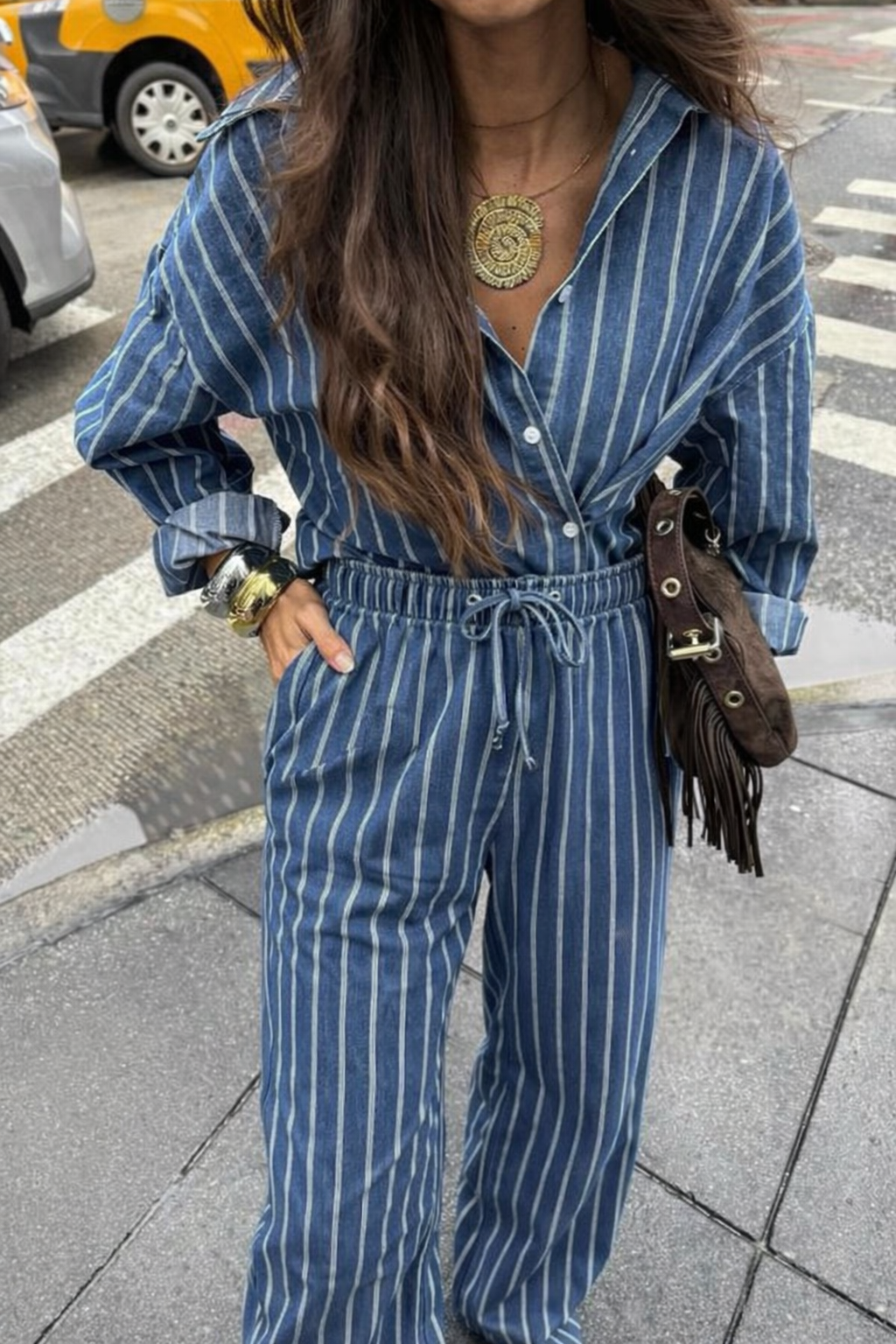 Σετ ριγέ πουκαμίσα και παντελόνι