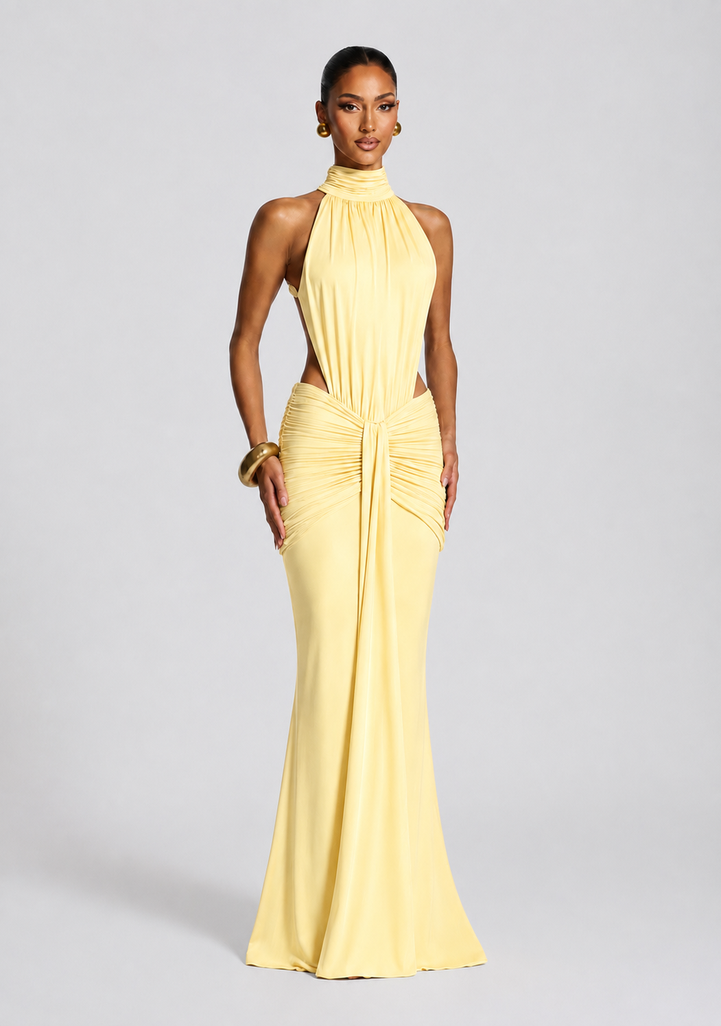Maxi Φόρεμα με Ανοιχτή Πλάτη & Halter Λαιμό