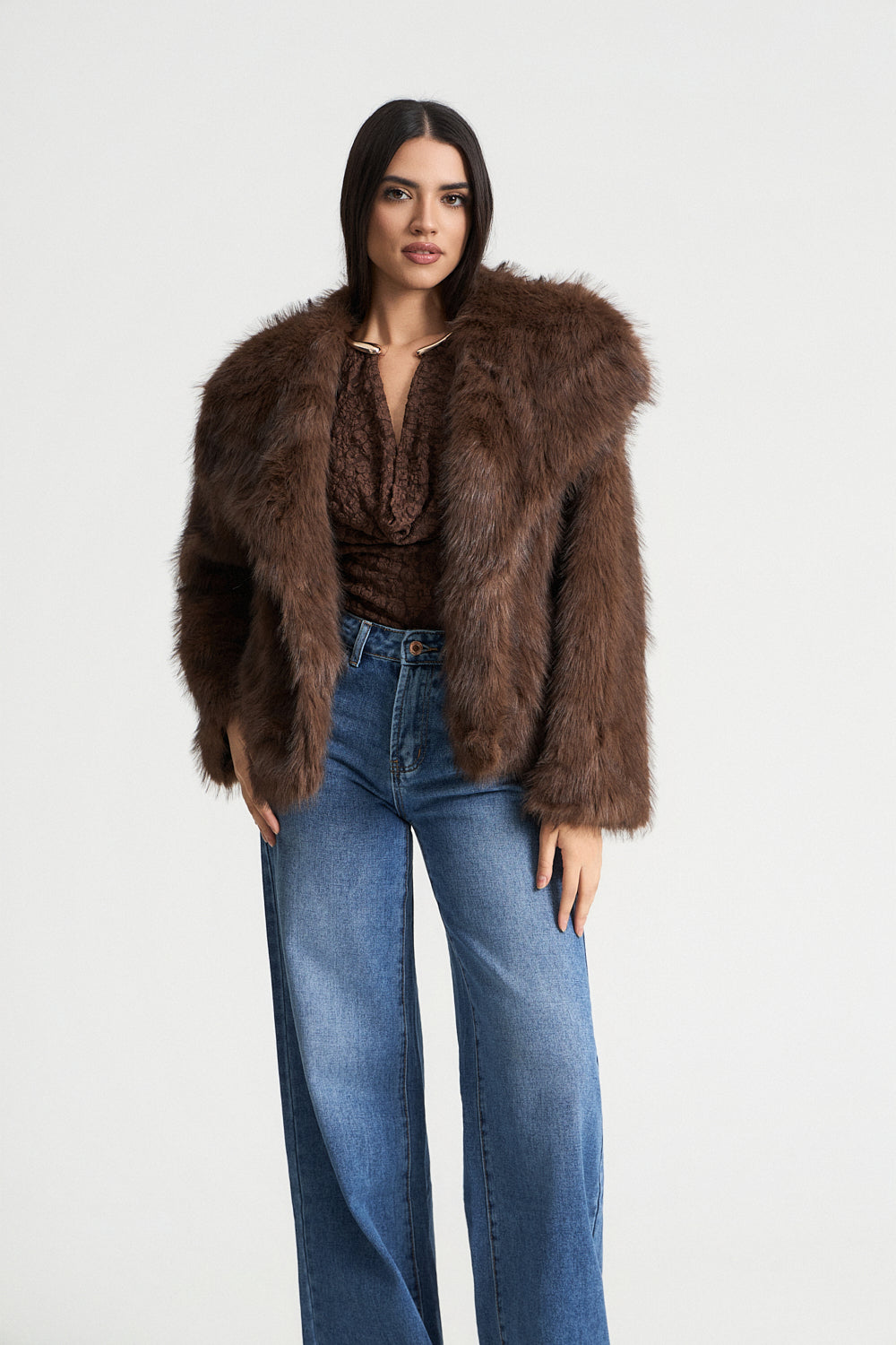 Faux γούνα με γιακά