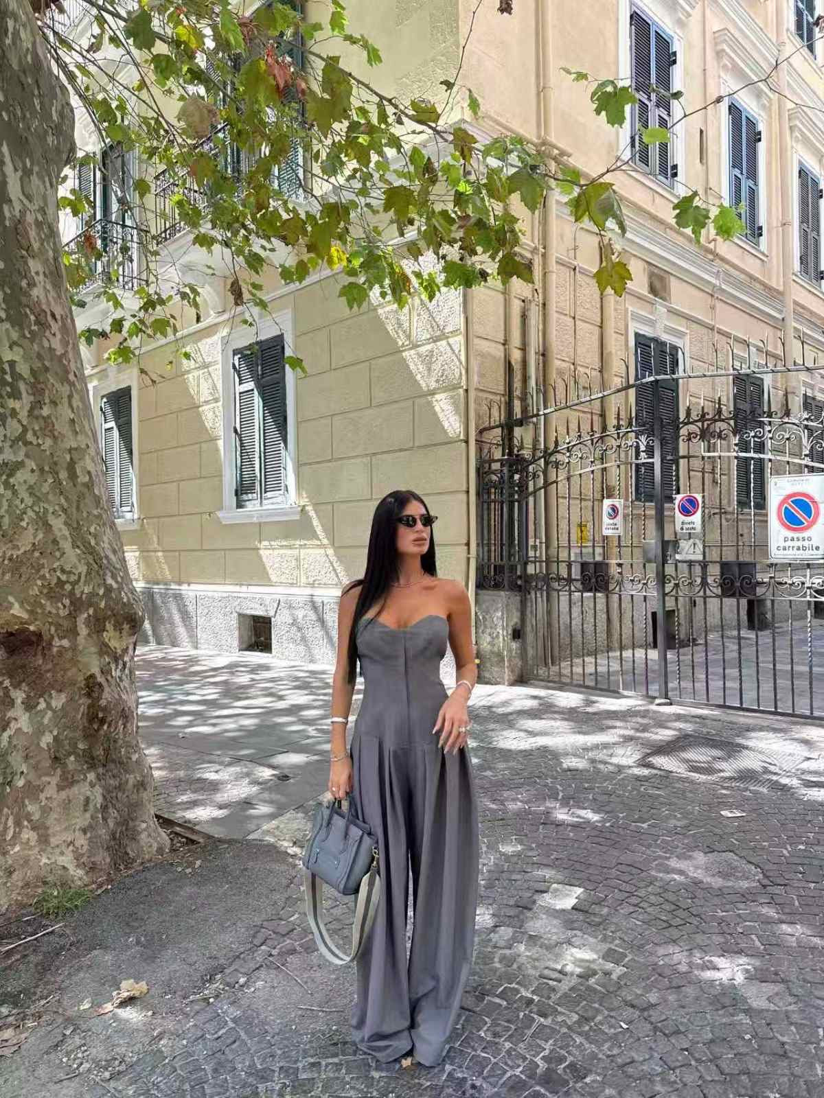 Ολόσωμη φόρμα στράπλες