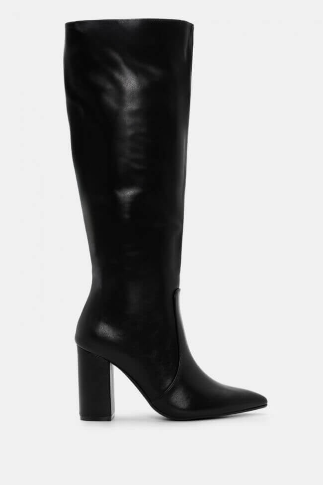 Μπότες μυτέρες με τακούνι