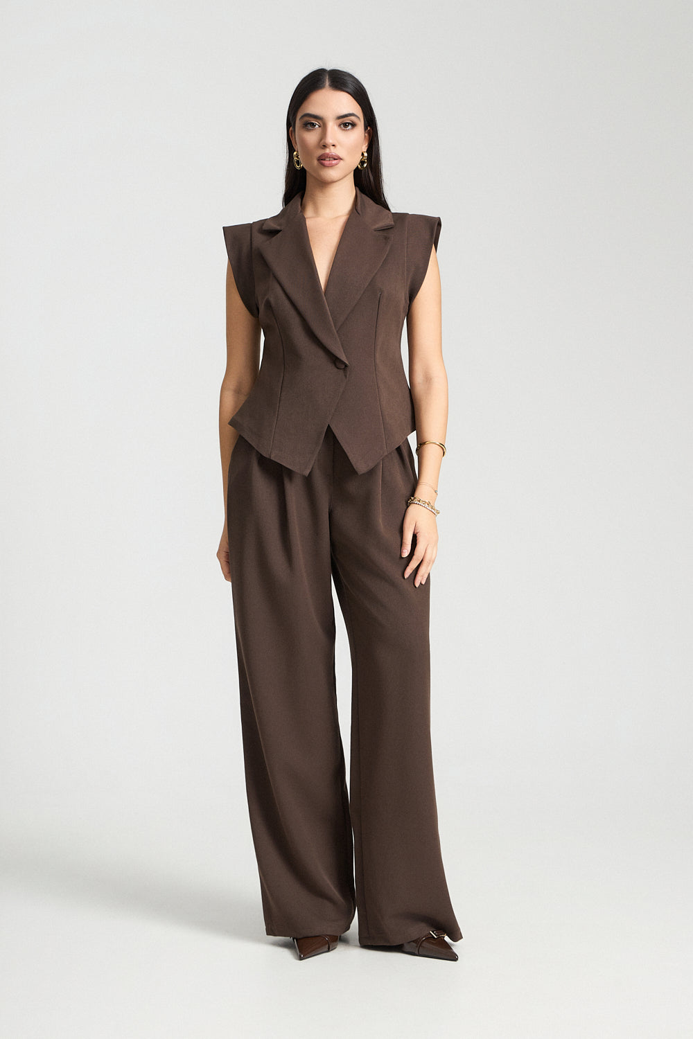 Σετ γιλέκο με παντελόνι με πιέτες