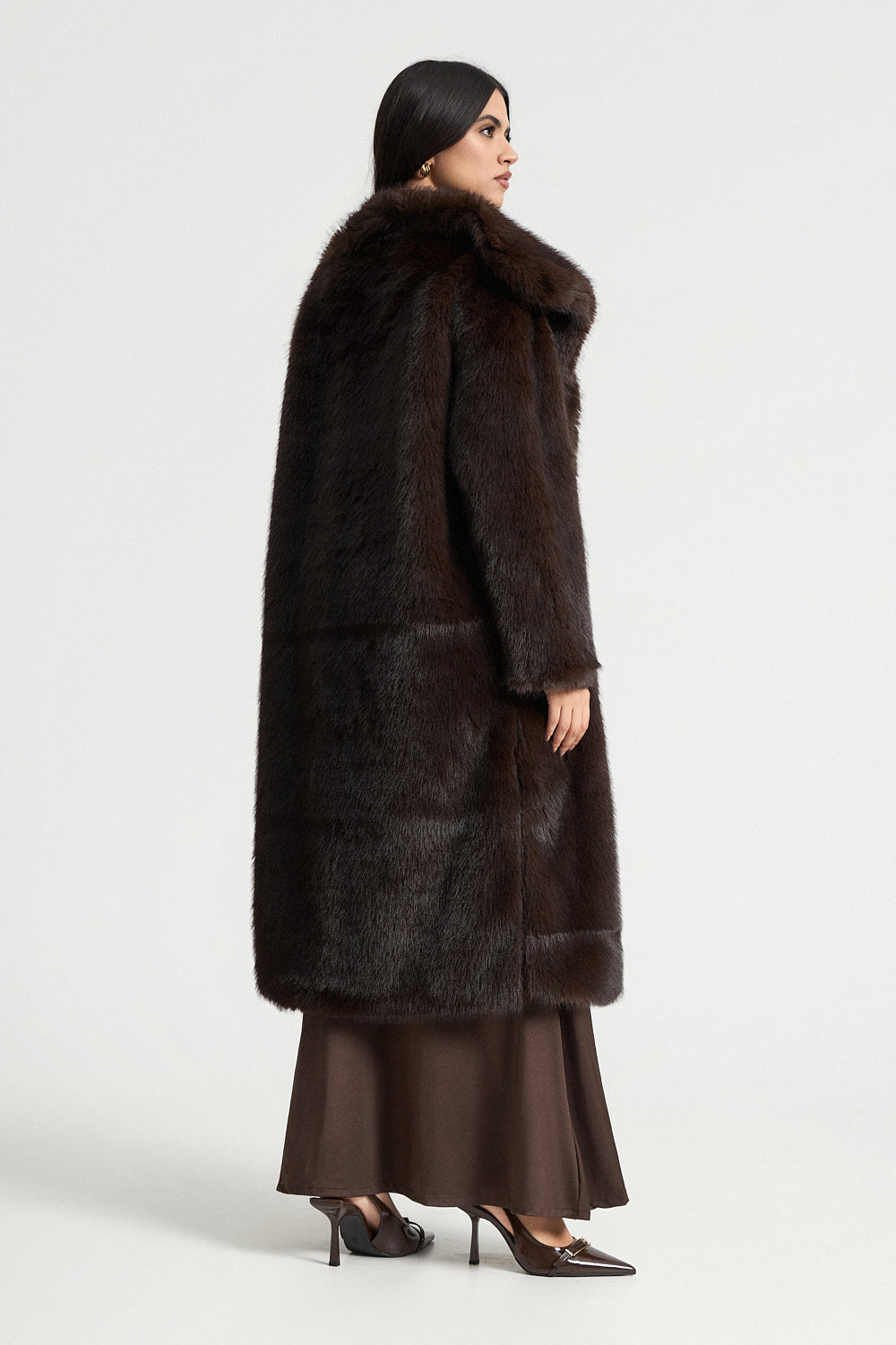 Μακριά Faux Γούνα με γιακά