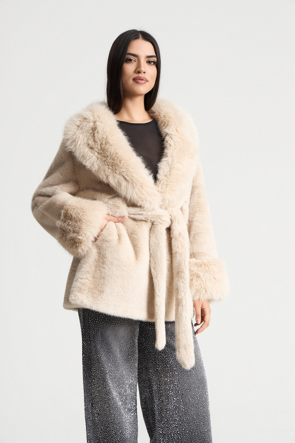 Πανωφόρι faux γούνα με ζώνη