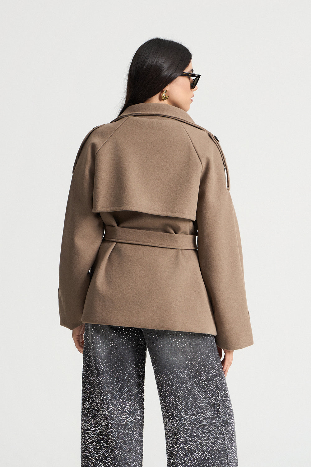 Πανωφόρι με κουμπιά και ζώνη